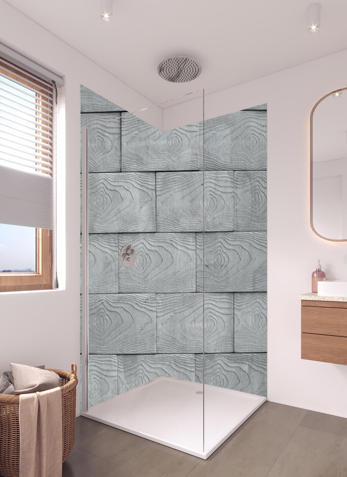 Duschrückwand - Stilvolle weiße Holzstruktur mit Grautönen in hellem Badezimmer mit Regenduschkopf - zweiteilige Eck-Duschrückwand