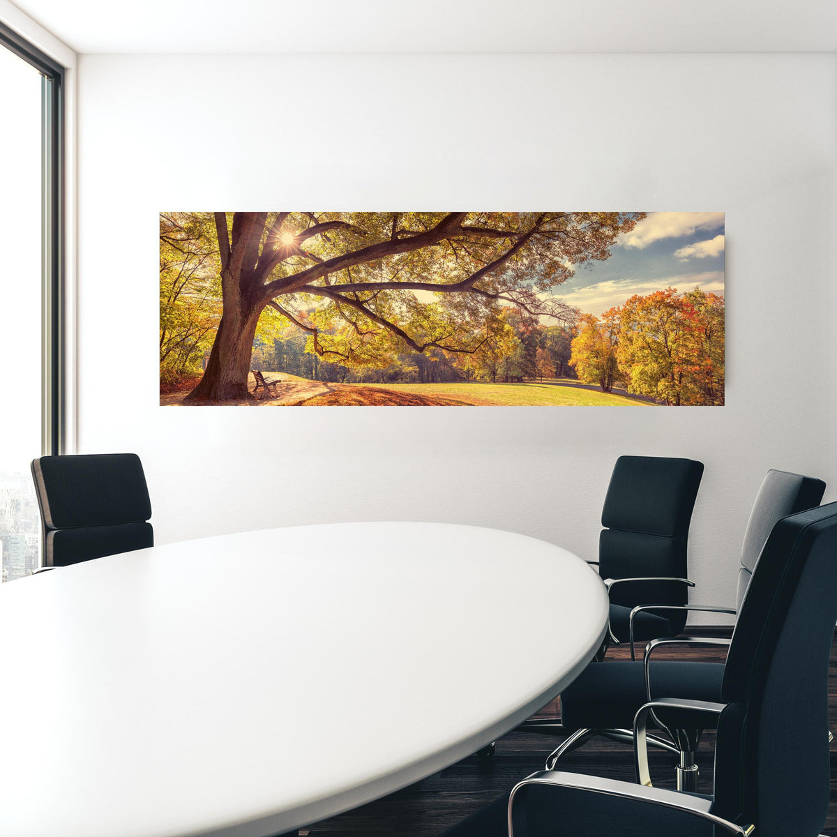Office Poster - Coburg Hofgarten - Oberfranken in einem Konferenzraum hinter weißem ovalem Tisch