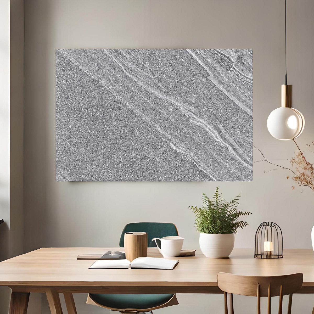 Office Poster - Natürlicher gräulicher Marmor über klassischem Holztisch mit runder Vase - rechteckig