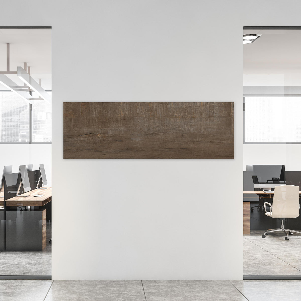 Office Poster - Textur mit natürlicher Holzstruktur an weißer Wand in hell eingerichtetem Büro