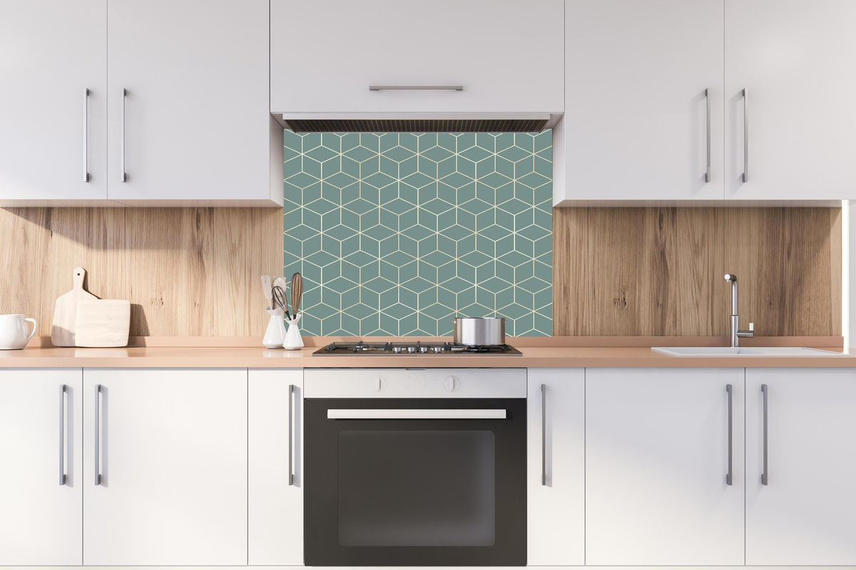 Spritzschutz - Abstraktes Geometrisch Grau Design Muster hinter einem Cerankochfeld zwischen Holz-Kochutensilien