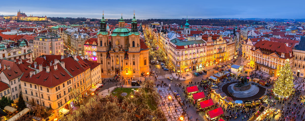 Spritzschutz-Altstadt von Prag zu Weihnachten