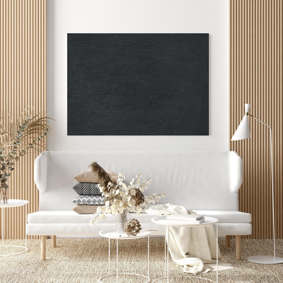 Wandbild - Schwarzer Graphit in extravagant gestaltetem Raum mit minimalistischer Couch-quadratisch