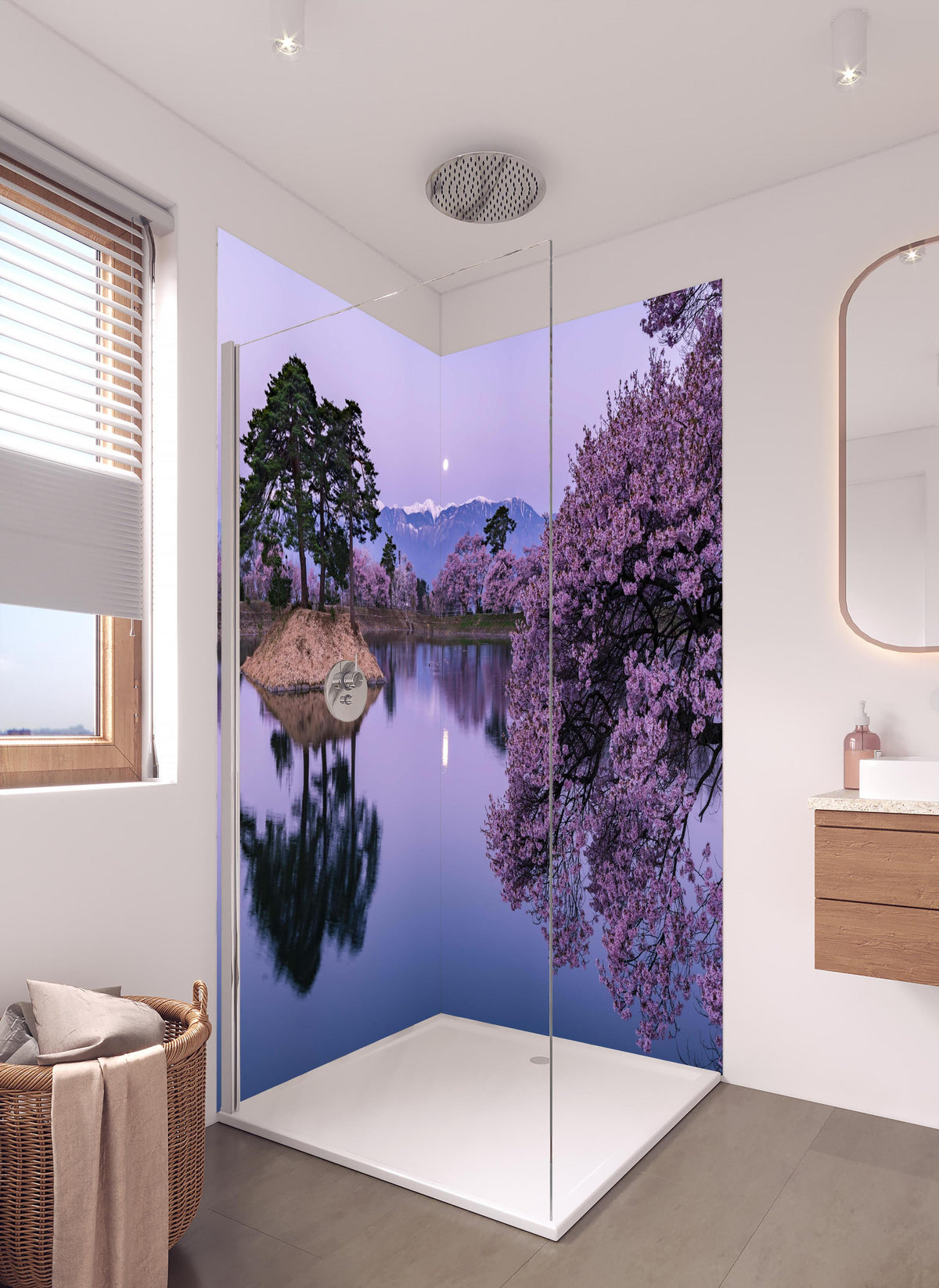 Duschrückwand - Kirschblüte - Vollmond in hellem Badezimmer mit Regenduschkopf  - zweiteilige Eck-Duschrückwand