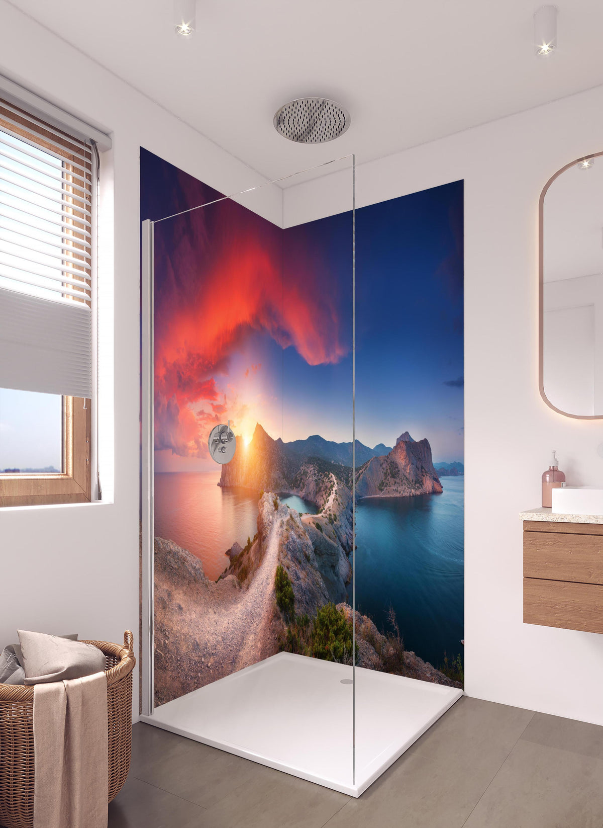 Duschrückwand - Panoramalandschaft mit Bergen in hellem Badezimmer mit Regenduschkopf  - zweiteilige Eck-Duschrückwand