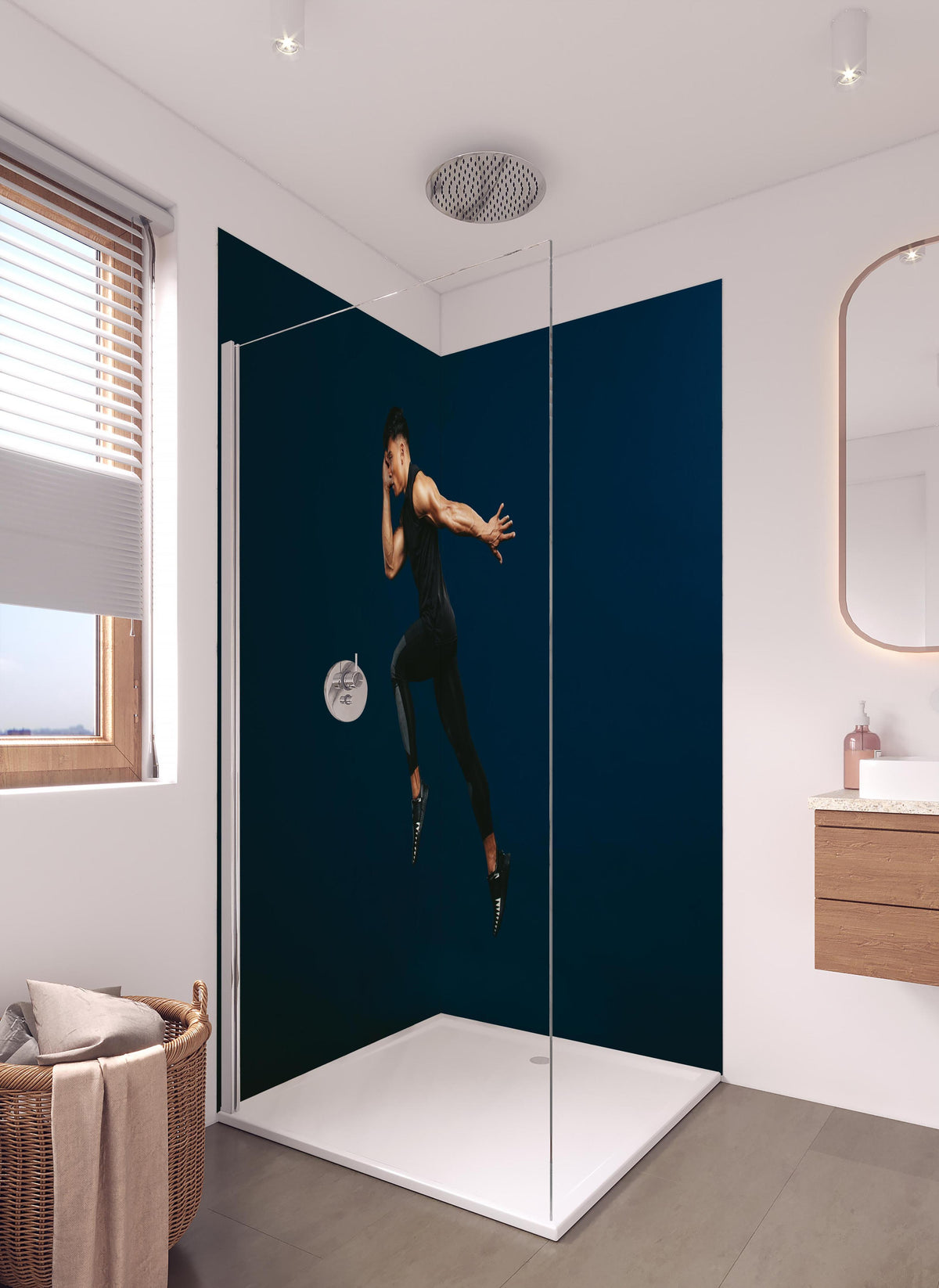 Duschrückwand - Sportler bei einem Sprung in hellem Badezimmer mit Regenduschkopf  - zweiteilige Eck-Duschrückwand