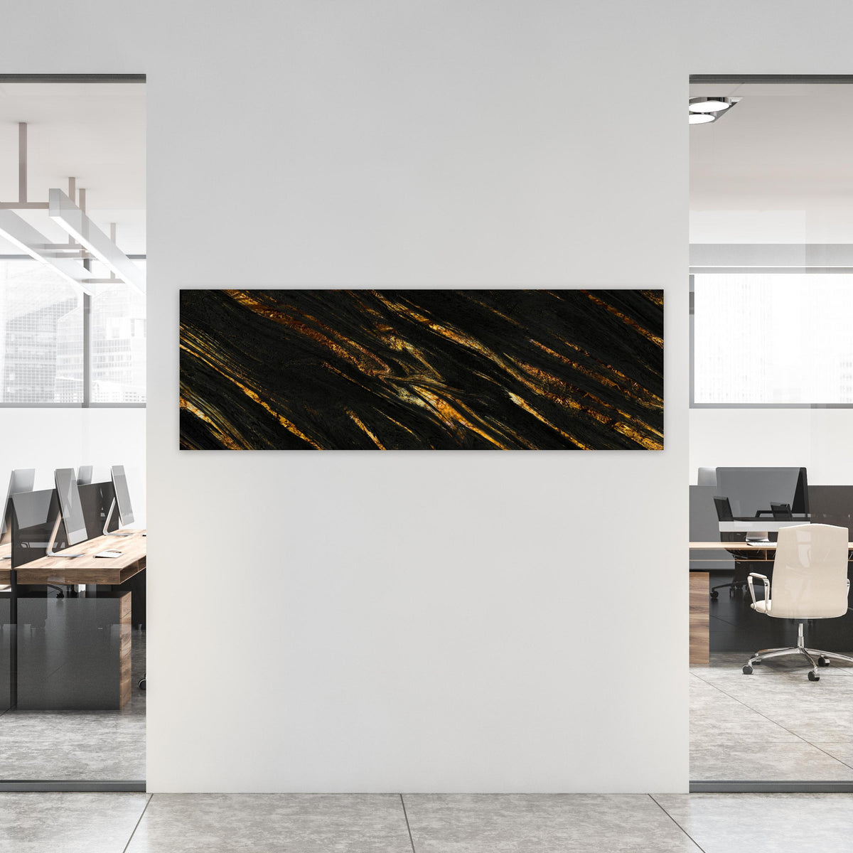 Office Poster  - Luxus Gold Marmor-Holz Textur an weißer Wand in hell eingerichtetem Büro