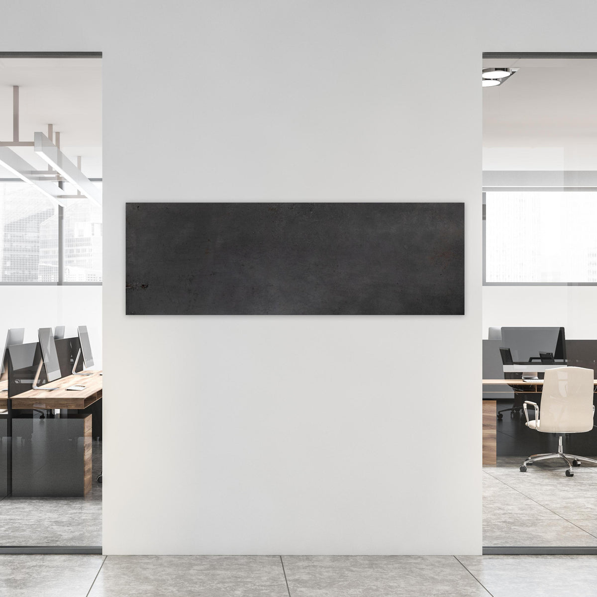 Office Poster  - Textur von poliertem Beton an weißer Wand in hell eingerichtetem Büro
