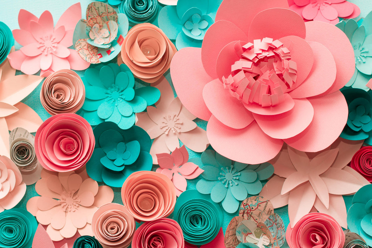 Spritzschutz- bunte Papier Blumen Komposition