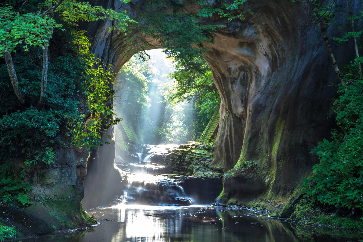 Spritzschutz-Friedlicher Chiba Wasserfall