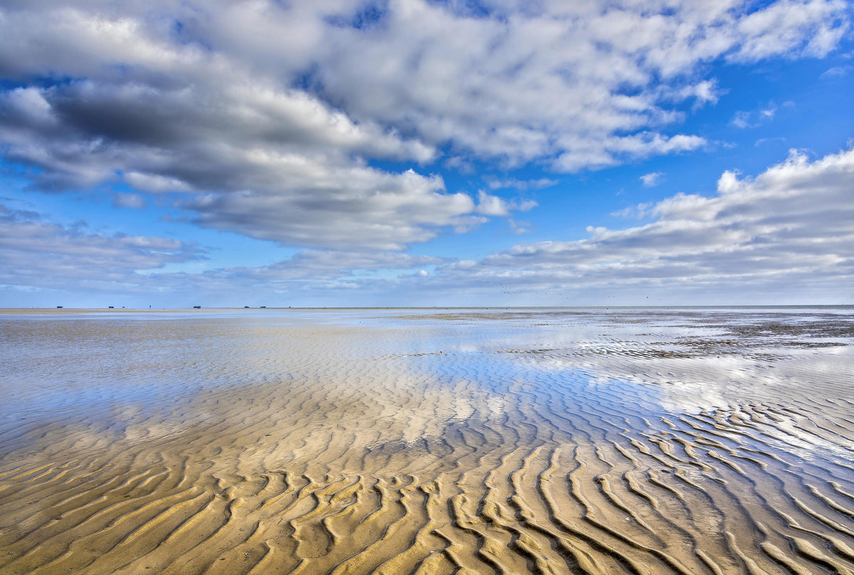 Spritzschutz-Wattenmeer der Nordsee bei Ebbe